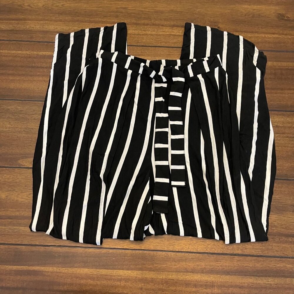 Olivaceous Women's Striped Relaxed Fit Trousers black white  size small - Picture 2 of 12